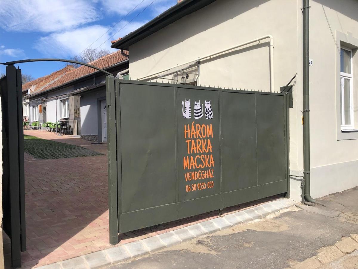 Harom Tarka Macska Apartmanok Sárospatak Zewnętrze zdjęcie